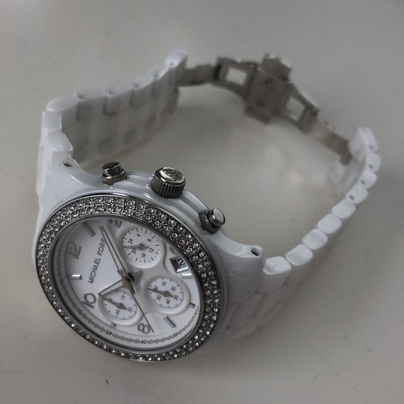 Michael Kors Watch - Picture 4 of 4